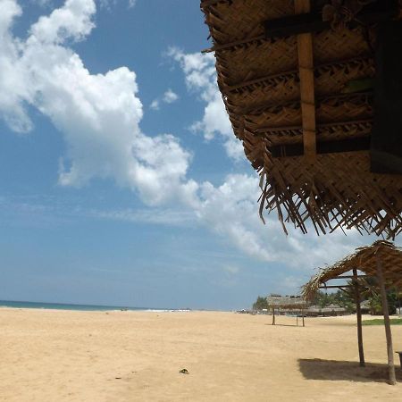 Eden Blue Hikkaduwa Hotel Exterior foto